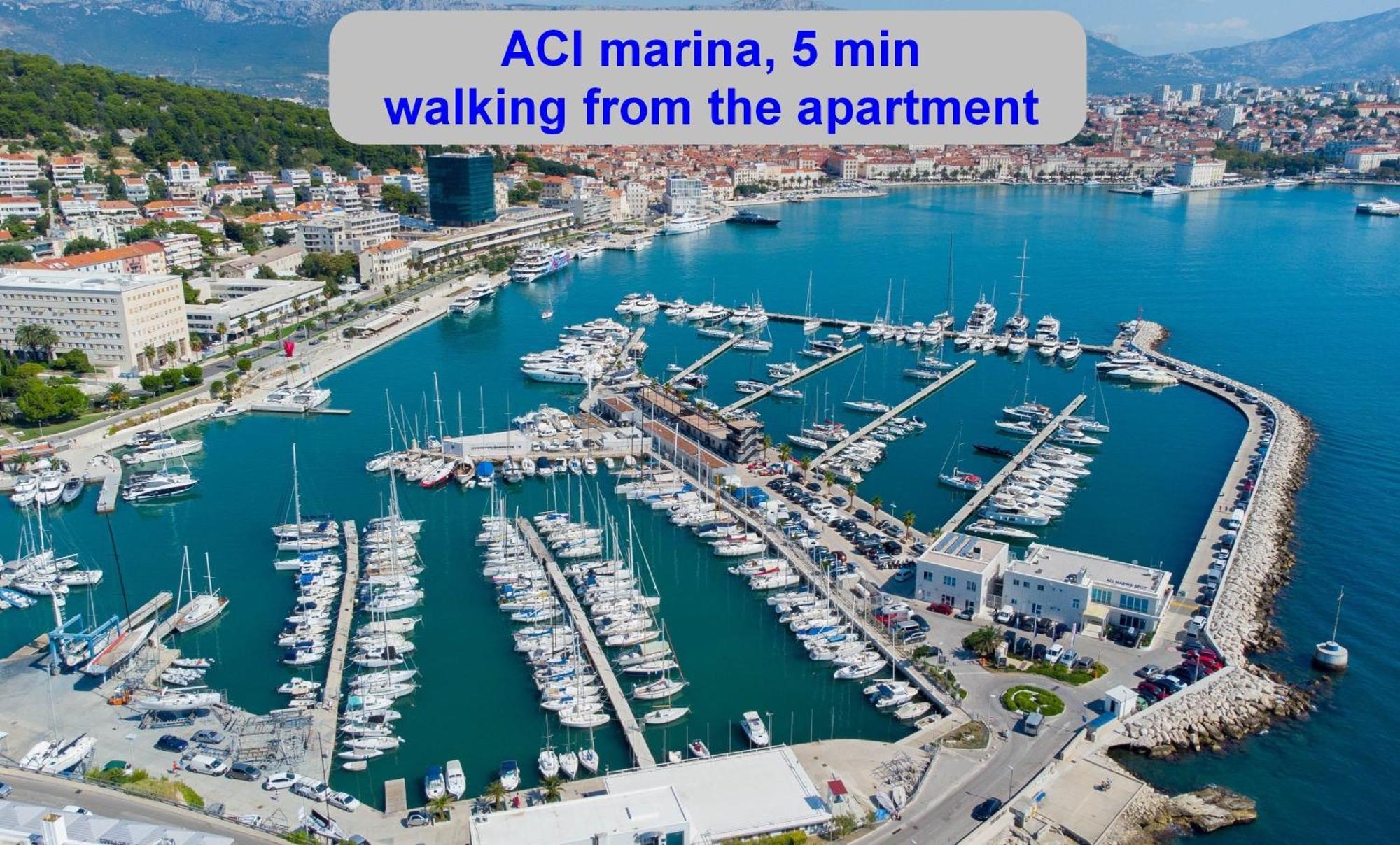 Beachfront Apartment Milan, With Balcony Split Exterior photo